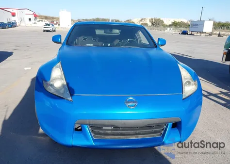 2010 Nissan 370Z Touring z USA, uszkodzony, nr VIN JN1AZ4EH7AM503988